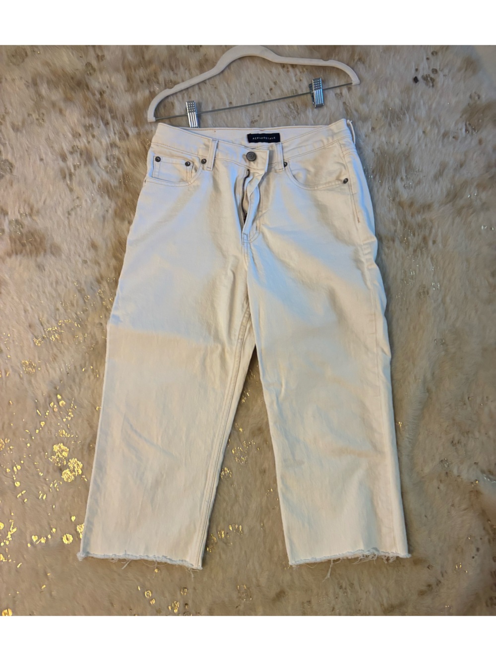 Aeropostale High Rise Baggy Jeans in White